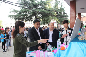 南陽工業(yè)學(xué)校平面設(shè)計(jì)專業(yè)